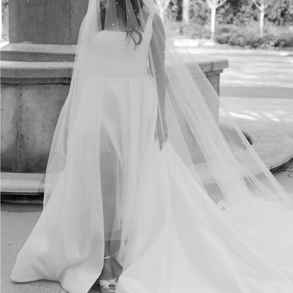 BLANCHE Bridal Pearl and Crystal Cathedral Veil
